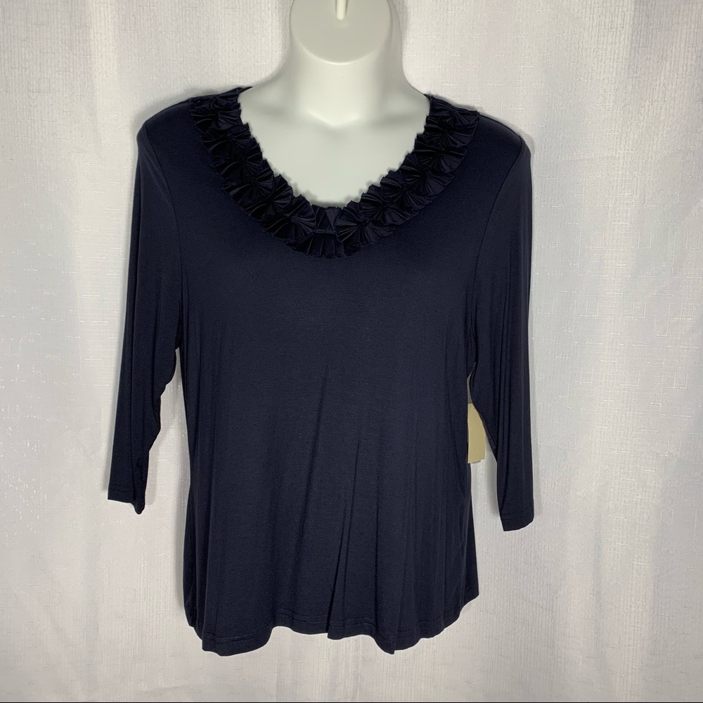 New COLDWATER CREEK Flower Embellished V Neck Top